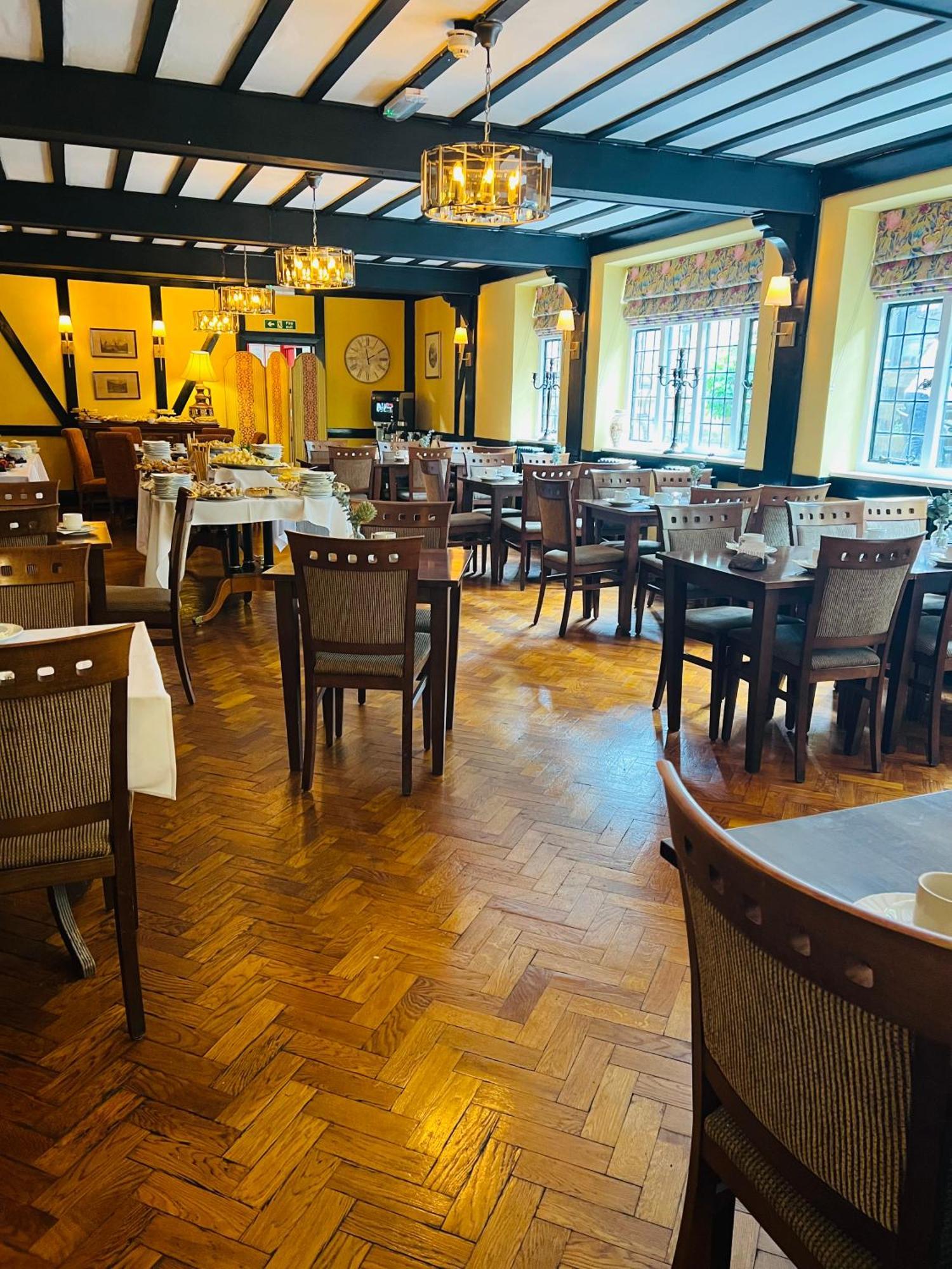 Crown & Cushion Hotel Chipping Norton Exterior foto